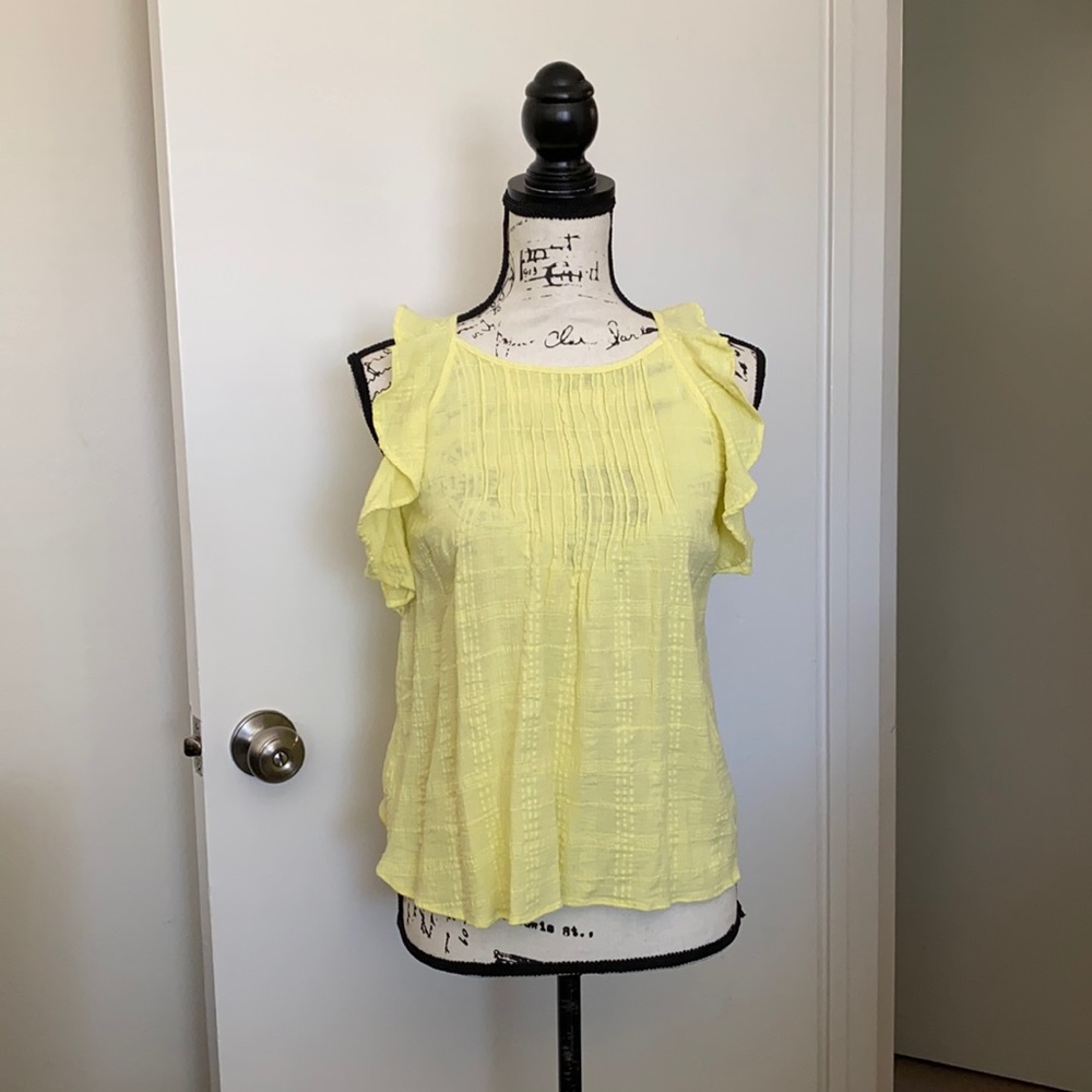 Universal Thread Flutter Sleeve Top